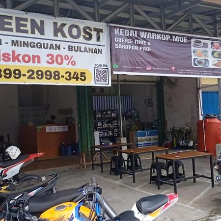 הוסטל Sintang Greenkost מראה חיצוני תמונה